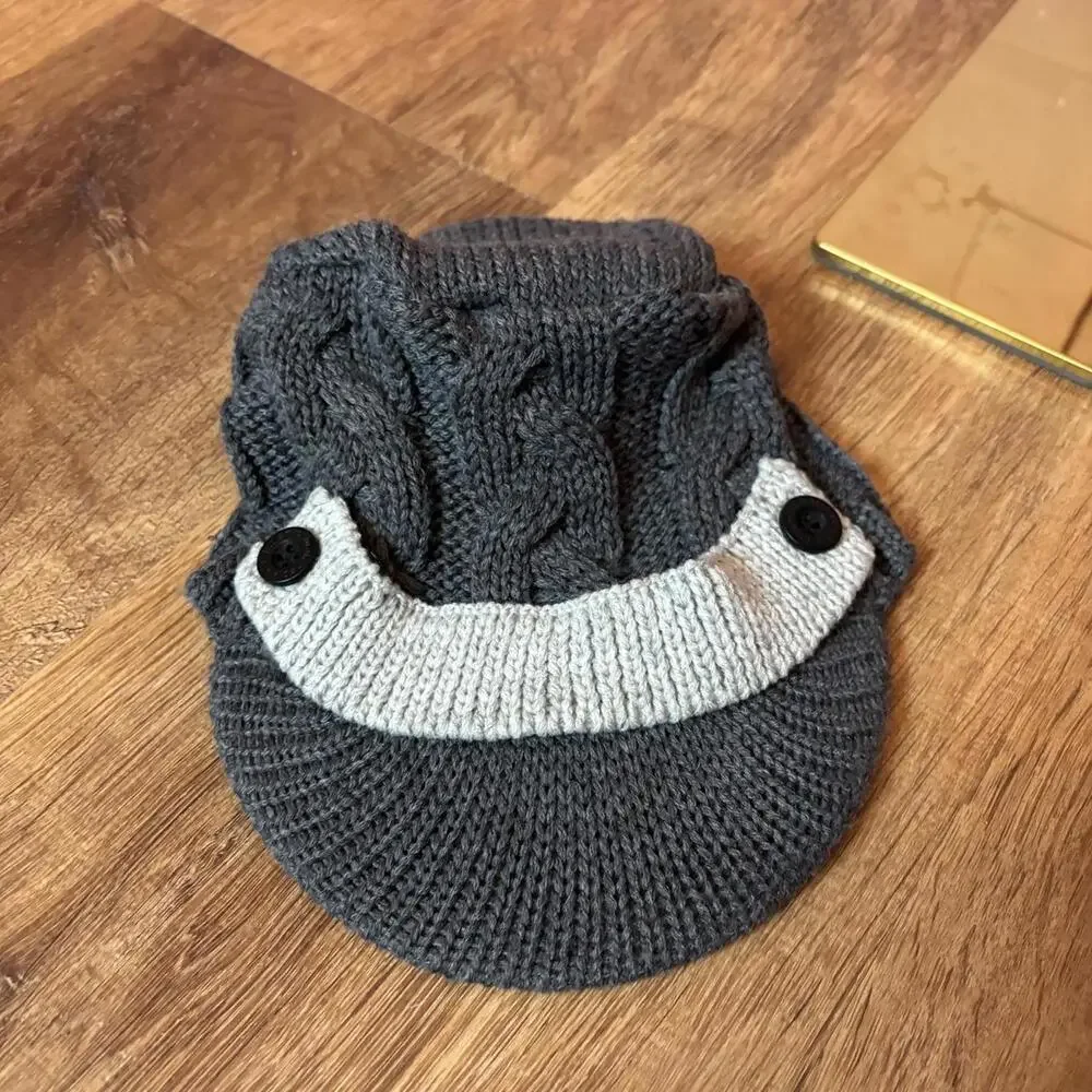 y2k chic posh cabbie hat little miss matched grey acrylic 2000s